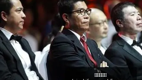 费荣膺赛季最佳，继，体育赛事比分，罗后成葡萄牙独苗，史上第二荣耀时刻